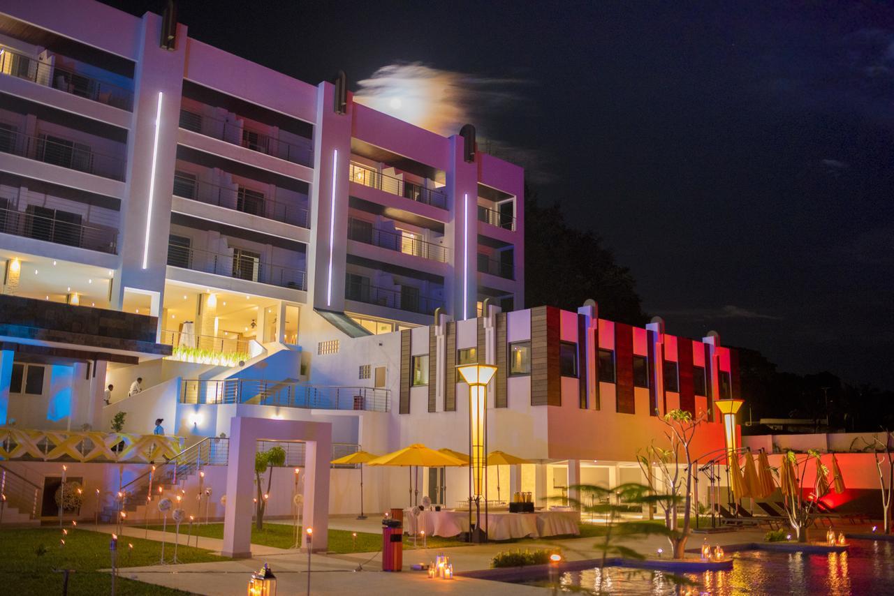 Baobab Tree Hôtel&Spa Mahajanga Exterior foto